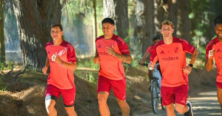 No le sale el 9: el problema de River con sus delanteros en los últimos años