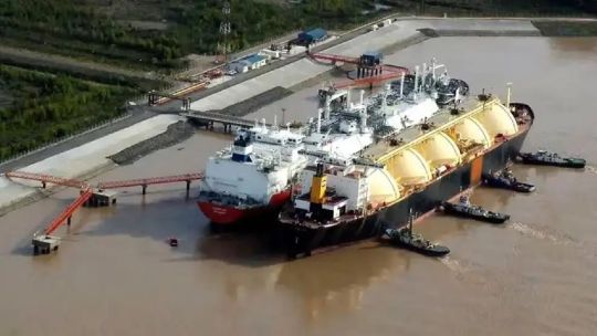 YPF confirmó que no se construirá la mega planta de GNL en Río Negro