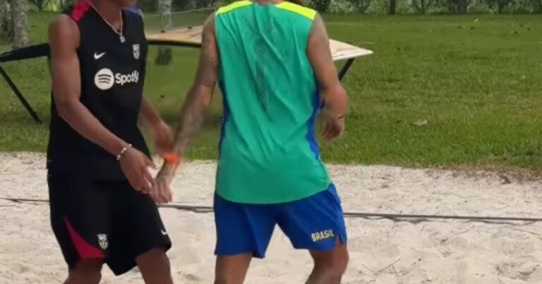Video: Neymar y Lamine Yamal se divierten jugando al fútbol vóley en Brasil