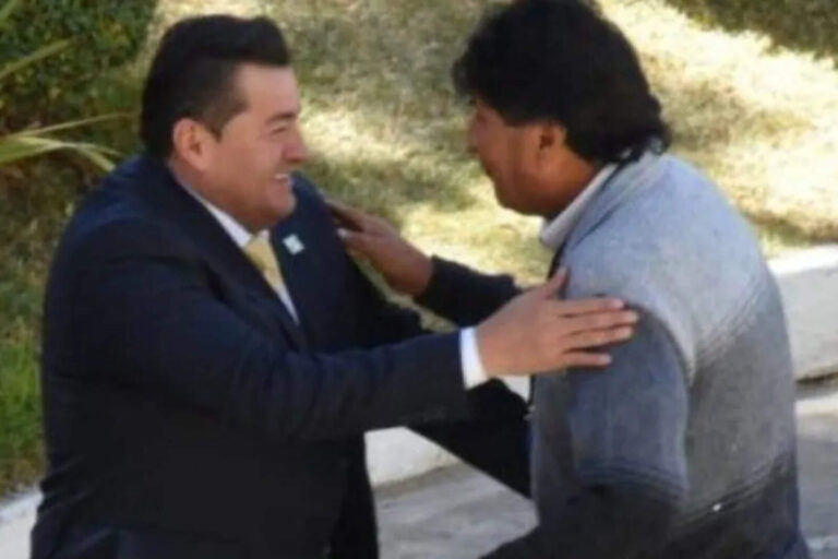 Jhonny Fernández anunció una visita al Chapare, hay acercamientos con Evo Morales