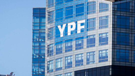 Filtraciones en el caso YPF: oficializan la reestructuración en la Procuración del Tesoro