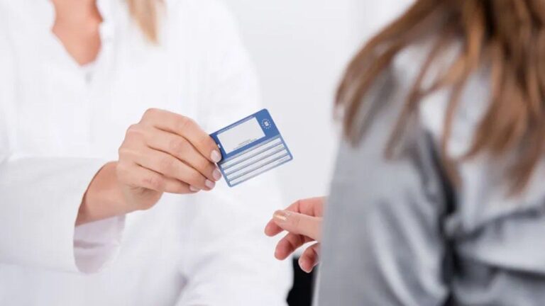 A partir de agosto aumentan las prepagas: el cambio del Gobierno