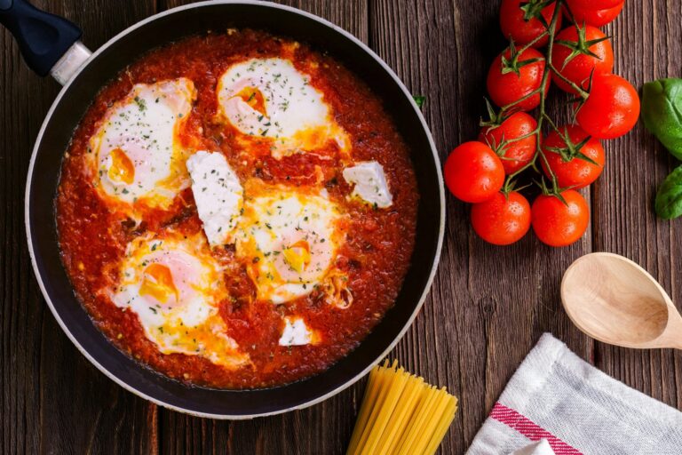 Huevos al plato: la receta de la abuela sin gluten lista en 10 minutos