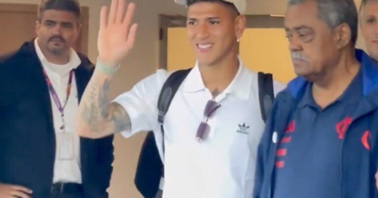 Video: la llegada de un ex River a la «selección» de Flamengo