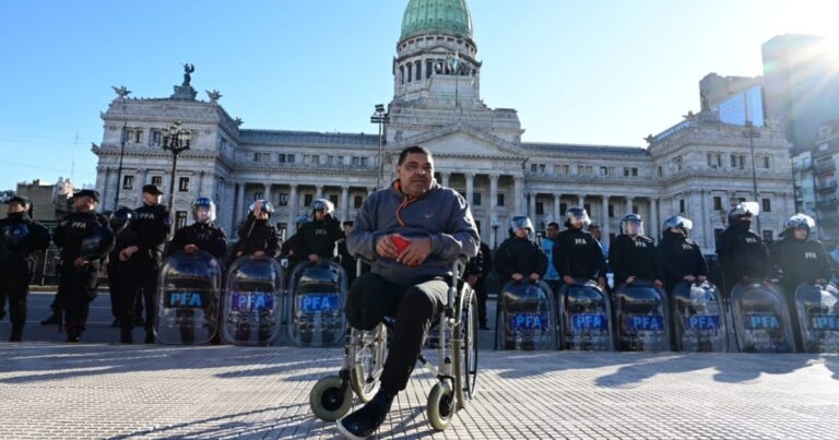 Se tiene que ir. Instituciones por los derechos de la discapacidad lanzan una carta contra Bullrich