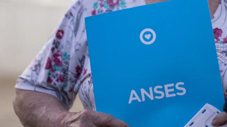 ANSES: los préstamos personales disponibles para jubilados y beneficiarios de SUAF y AUH