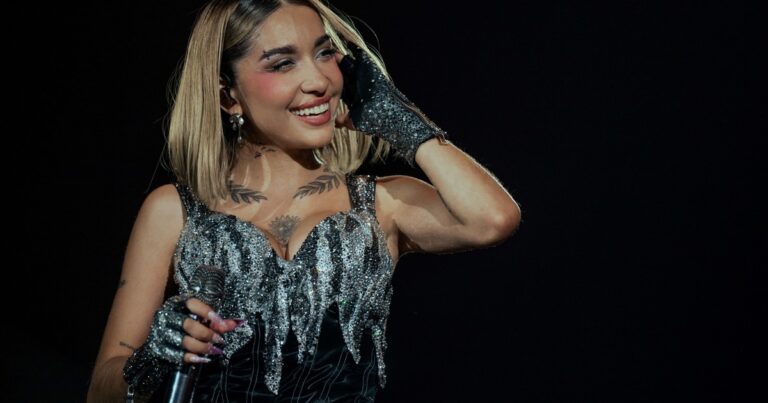 Récord histórico de María Becerra:agotó en solo tres horas las 85 mil entradas para su River 360