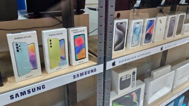 Celulares baratos: conviene comprarlos en Argentina o traerlos del exterior?