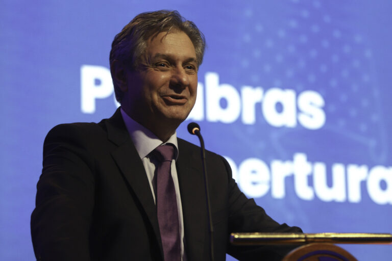 Daza cuestionó a su jefe, Luis Caputo