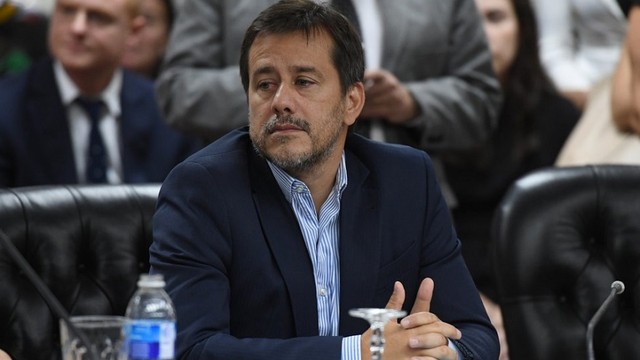 Senador busca que los jubilados dejen de pagar el IVA en sus compras