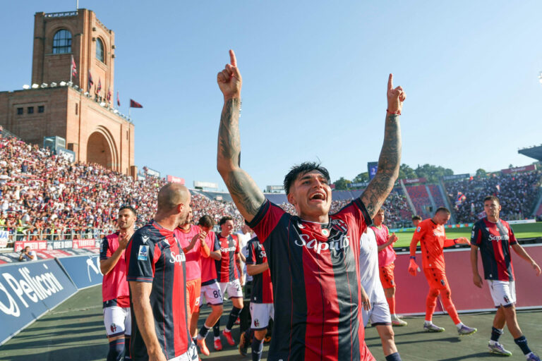 Liga de Italia: Un gol de Santiago Castro para el triunfo de Bologna