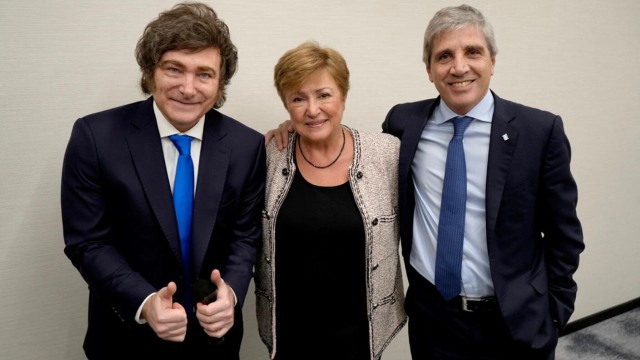 Milei y una gira soñada: tuvo una «excelente» reunión con el FMI tras el anuncio del swap con EE.UU.