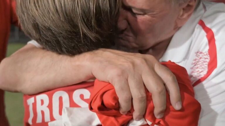 El emotivo regalo para Enzo Trossero en el homenaje que conmovió a todo Independiente