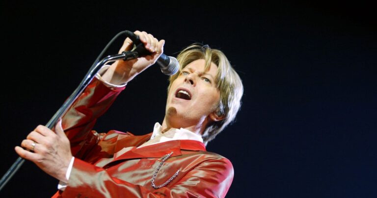 David Bowie fue el viajero del tiempo definitivo: un nuevo documental y 7 razones para amarlo